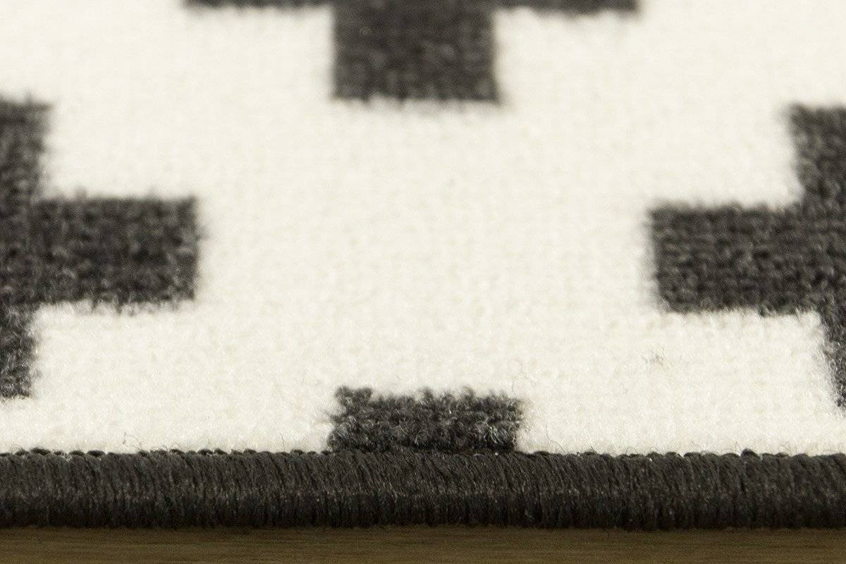 Koberec Romby černý