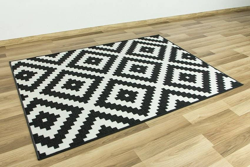 Protiskluzový koberec Romby černý