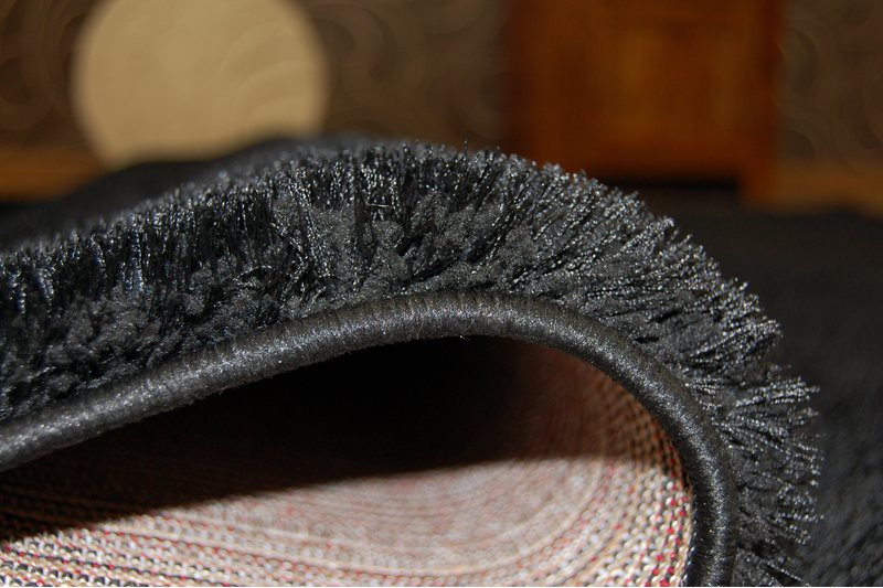 Koberec SHAGGY VERONA black
