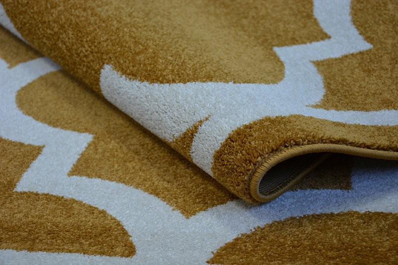 Koberec Sketch F730 zlato / krémový trellis