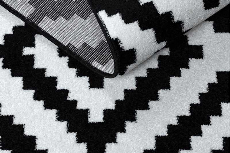 Koberec SKETCH - F998 krém / černý - Čtverce Ruta