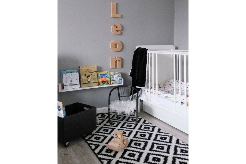 Koberec SKETCH - F998 krém / černý - Čtverce Ruta