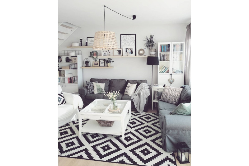 Koberec SKETCH - F998 krém / černý - Čtverce Ruta