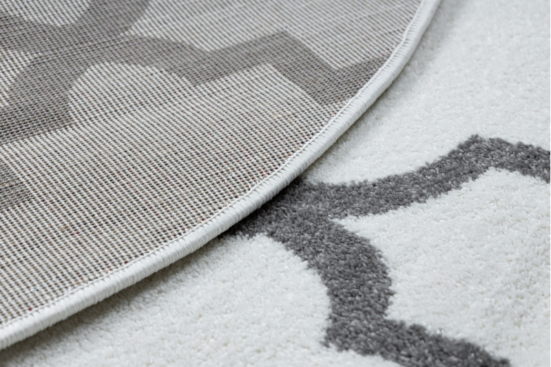 Koberec SKETCH kruh - F343 krém / šedý koniczyna marokánský trellis