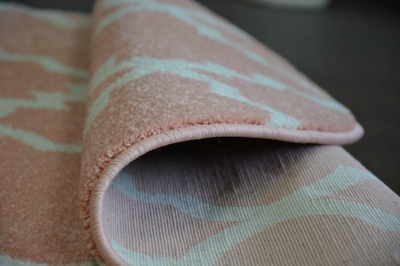 Koberec SKETCH kruh F343 Růžovo / Krémový