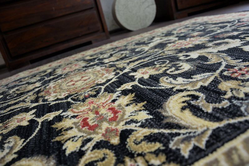 Koberec Ziegler 034 černý/krem