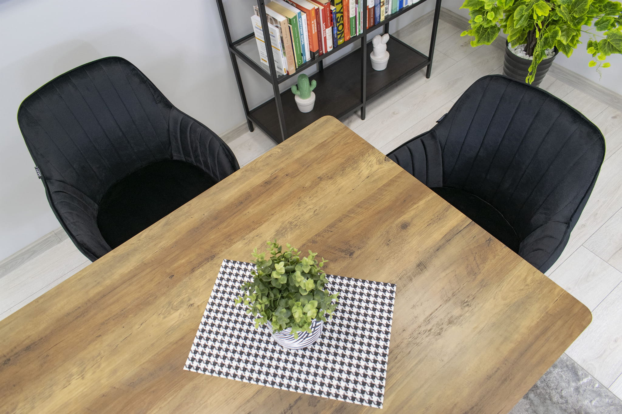 Set jídelních židlí LUGO černé (2ks)