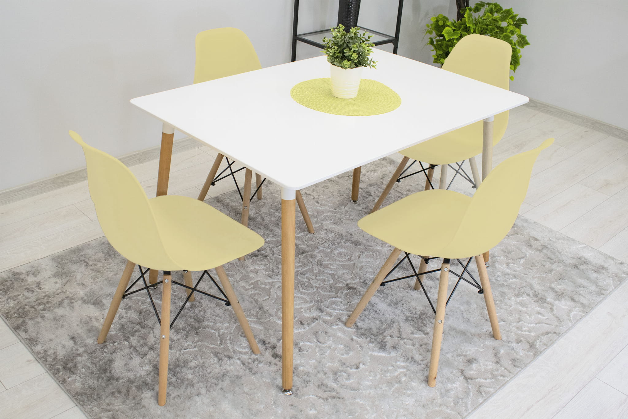 Set jídelních stoliček OSAKA krémové (hnědé nohy) 4ks