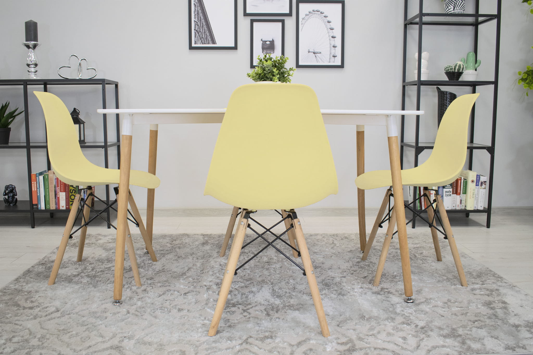 Set jídelních stoliček OSAKA krémové (hnědé nohy) 4ks