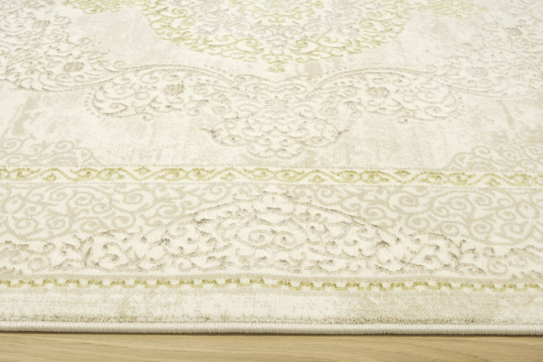 Koberec Allora Plus B826A lesklý krémový/zlatý