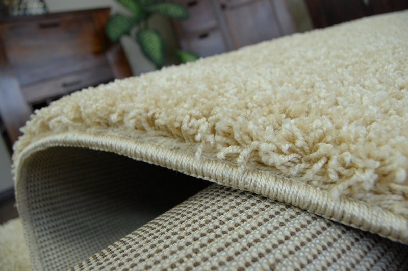 Metrážový koberec SHAGGY česnek