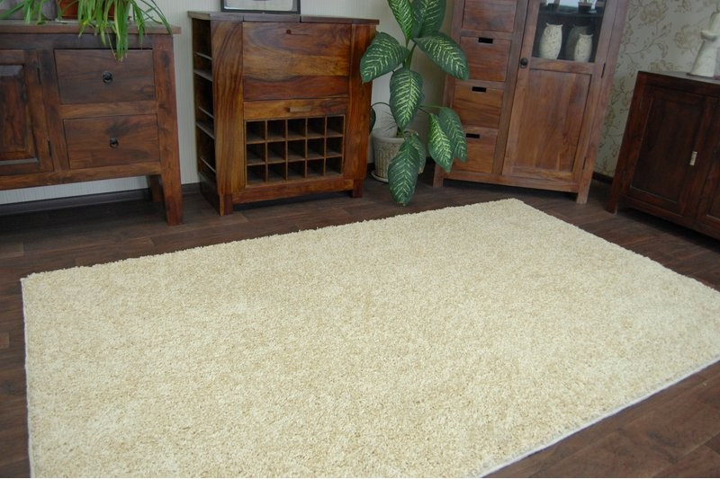 Metrážový koberec SHAGGY česnek