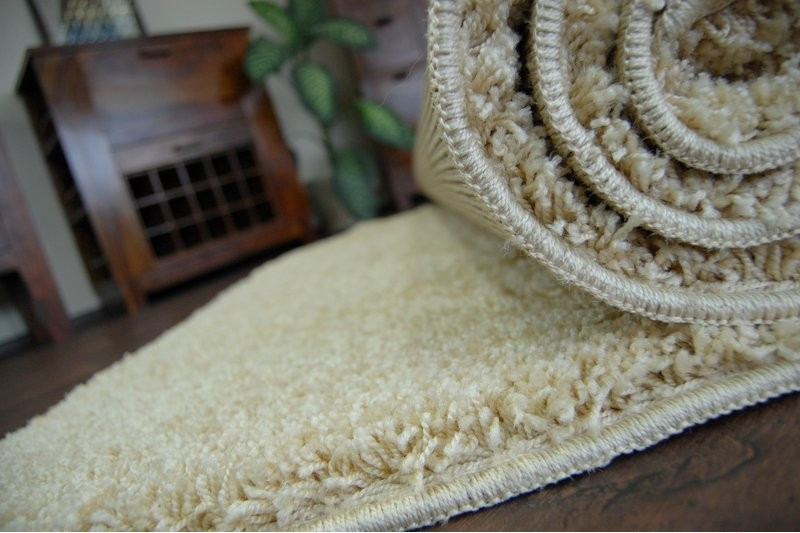 Metrážový koberec SHAGGY česnek