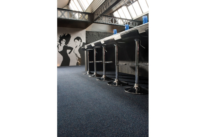 Metrážový koberec TRAFFIC zelený 490 AB