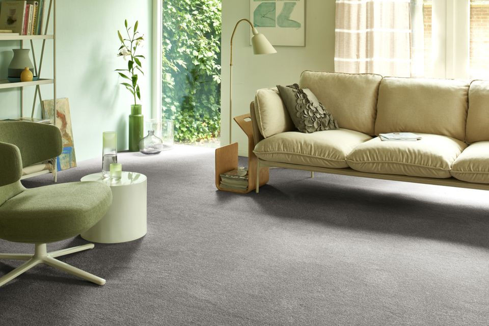 Metrážový koberec VARUNA šedý