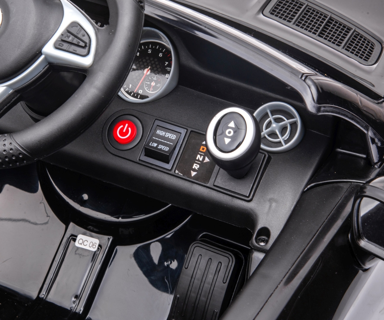 Elektrické autíčko Mercedes-Benz SLC černé