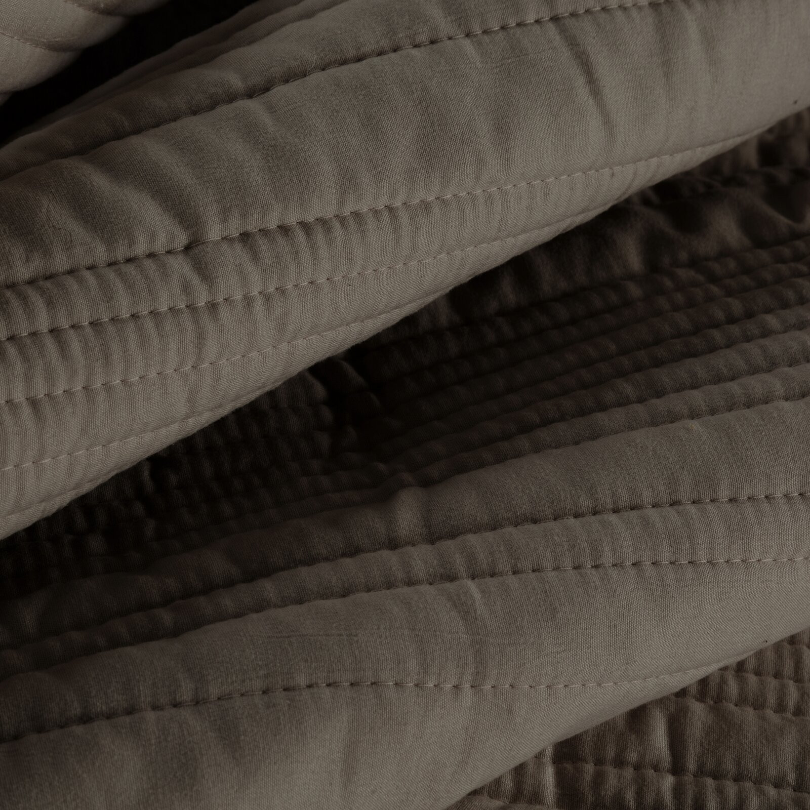 Přehoz na postel TARA tmavě béžový