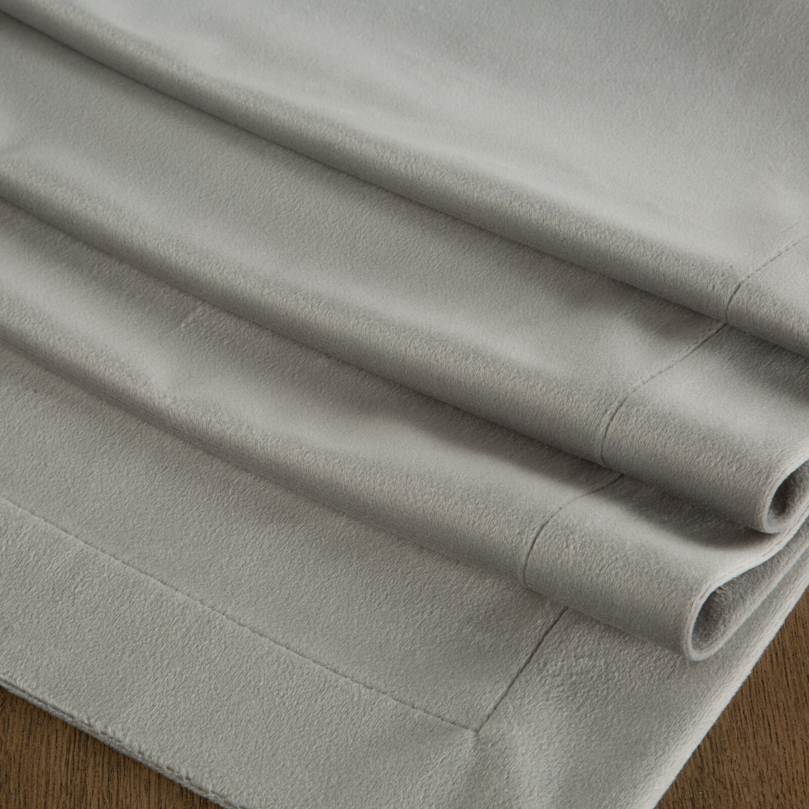 Ubrus MELINDA stříbrný