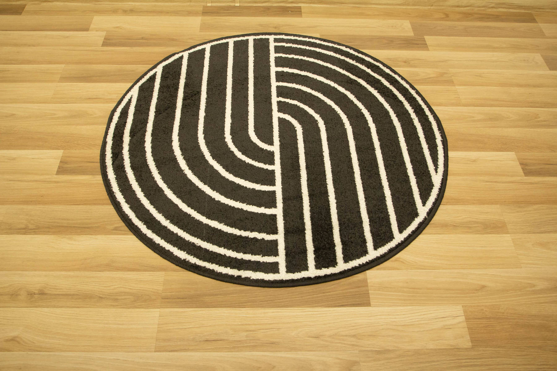 Koberec Lotto černobílý kruh