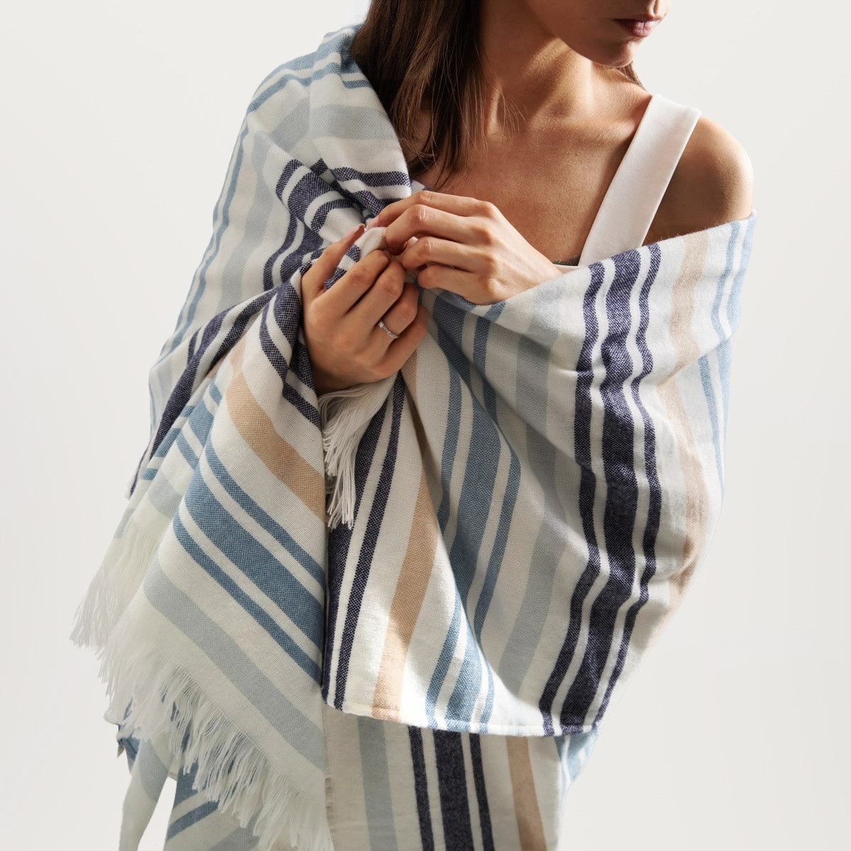 Deka TERRAS bílá s pruhy 241483