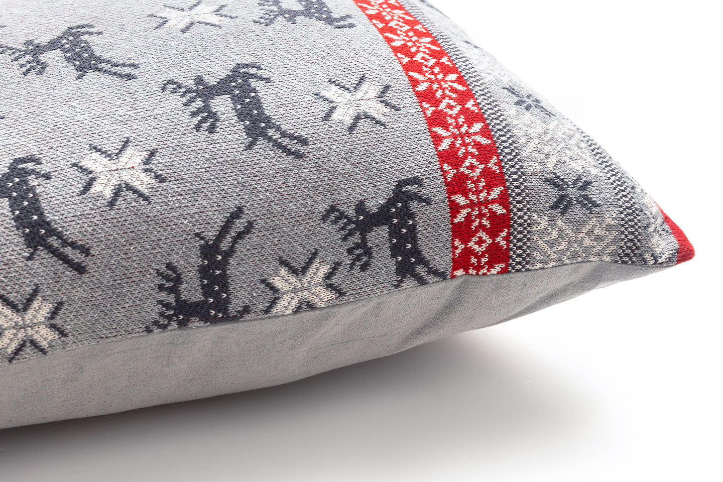 Čtvercový polštář SWEET DEER šedý