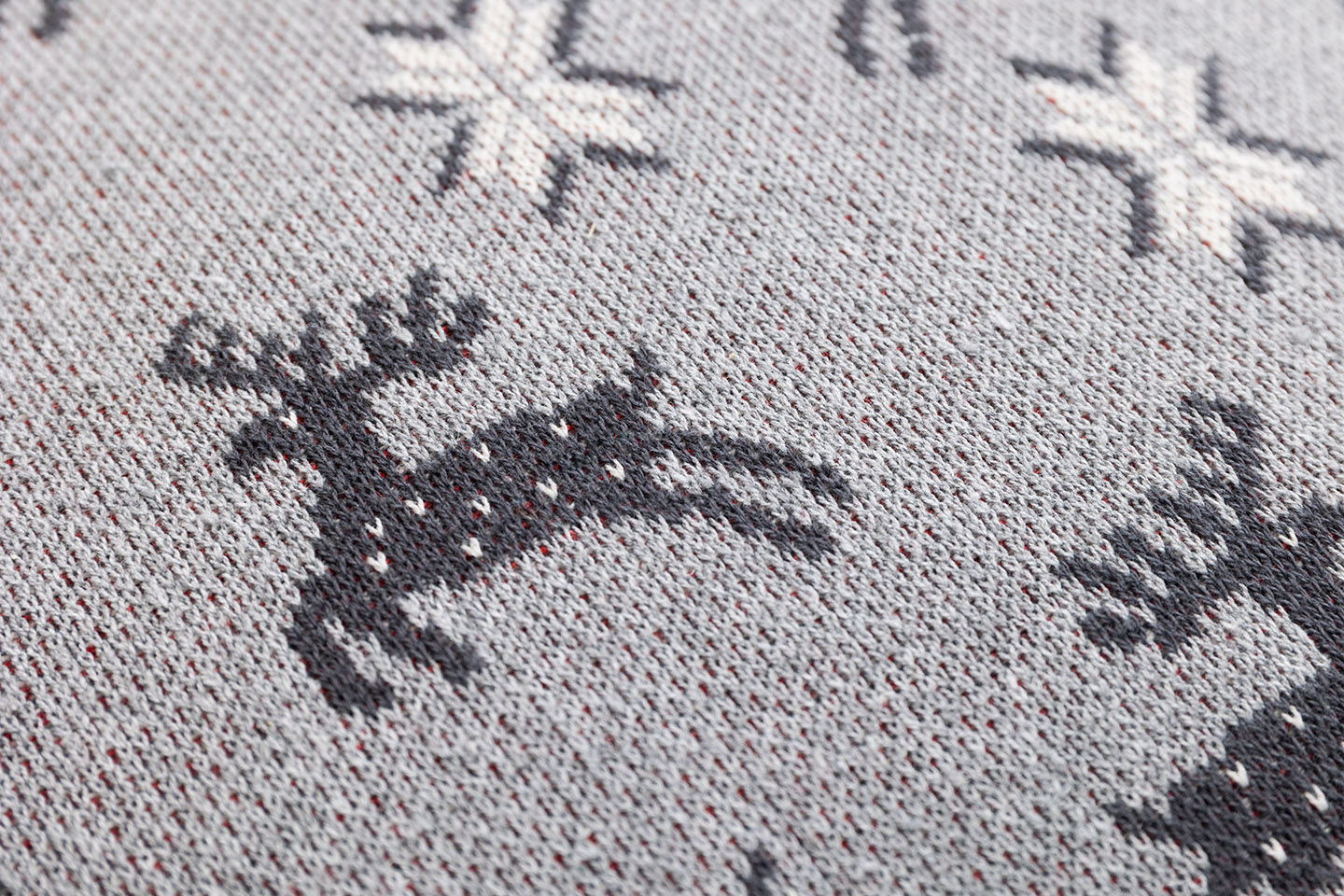 Čtvercový polštář SWEET DEER šedý