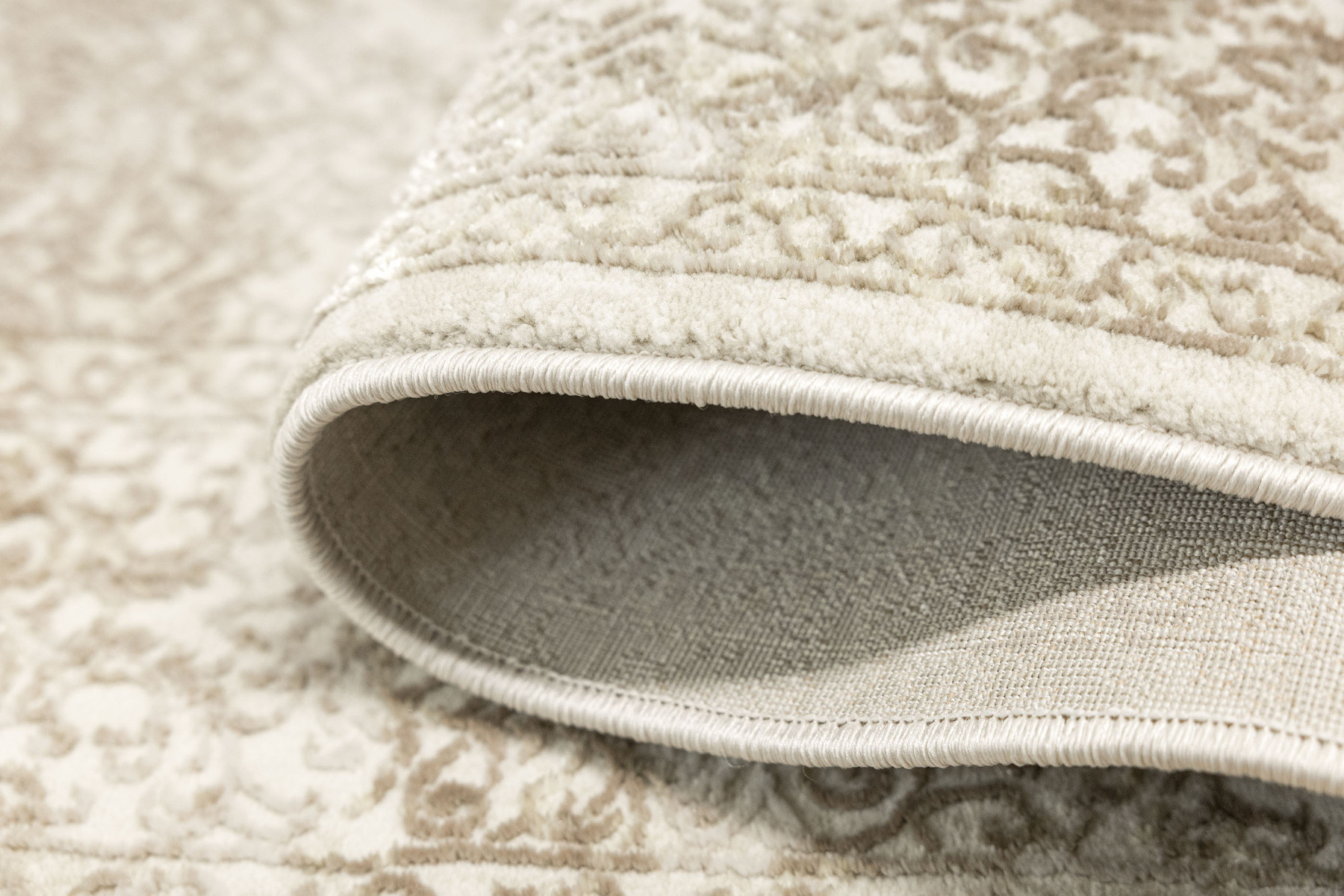 Koberec Allora Plus 7754A Ornament béžový / krémový