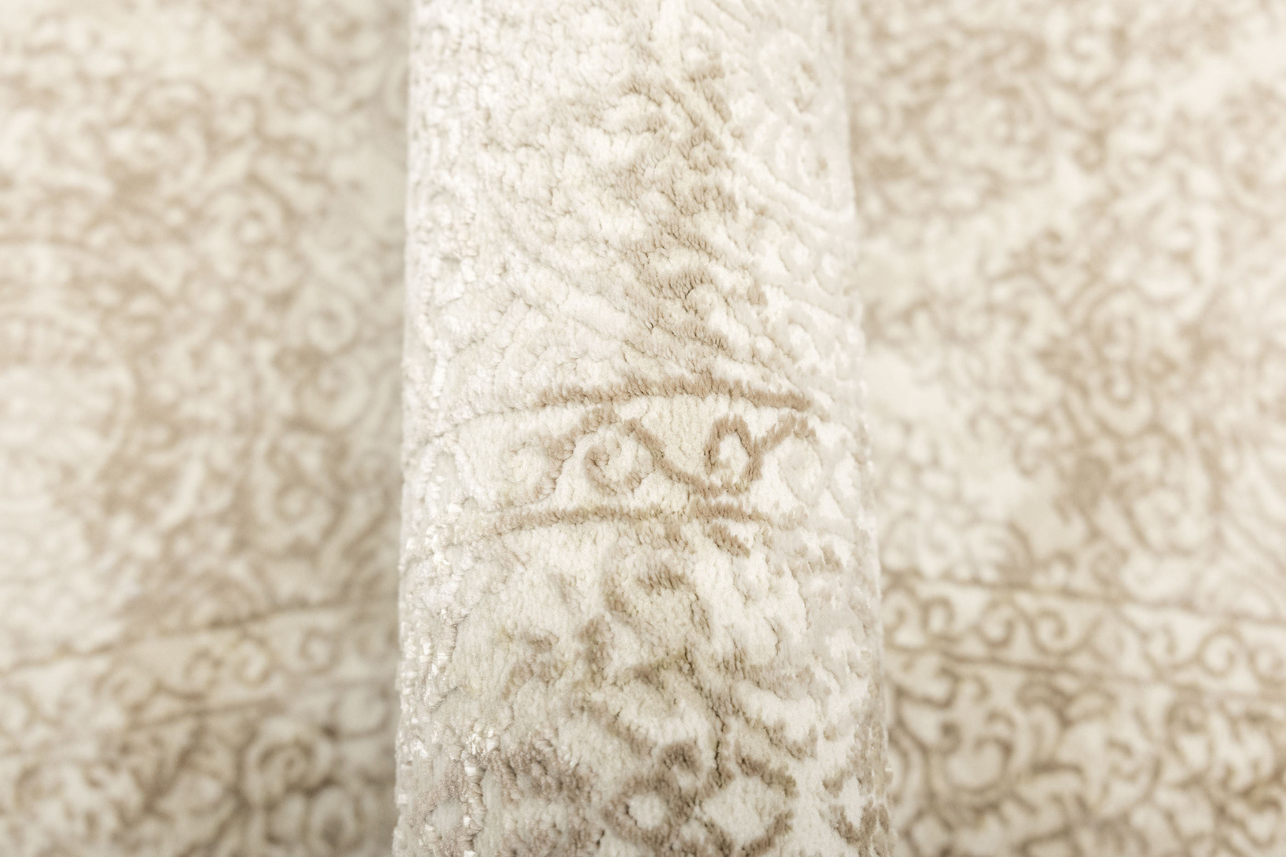 Koberec Allora Plus 7754A Ornament béžový / krémový