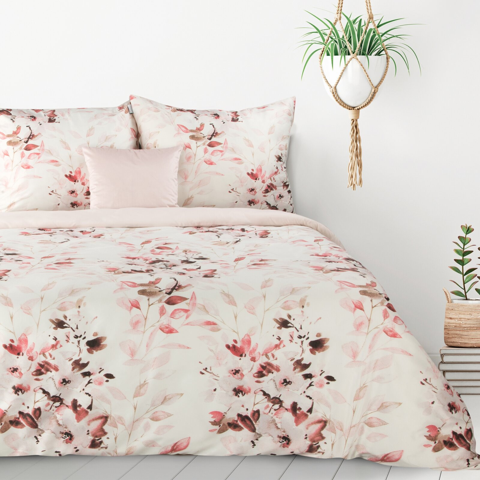 Ložní souprava D91 POWDERY bílá