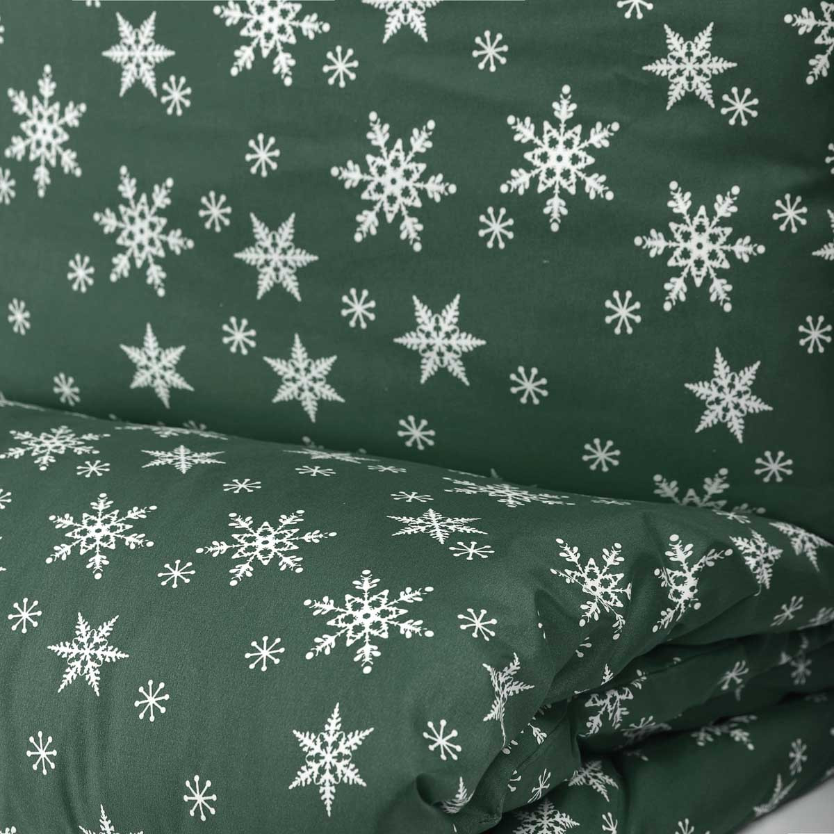 Ložní souprava SNOFLOCK zelená s vločkami XM22 986165