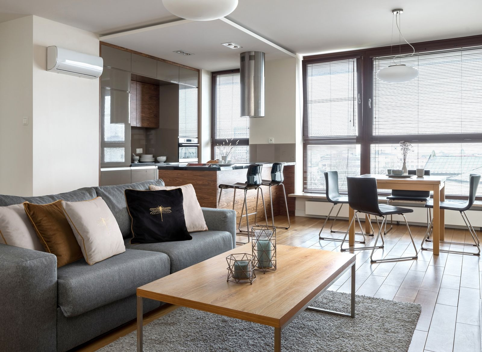 Povlak na polštář LORI tmavě zelený