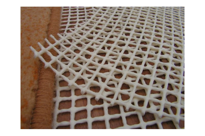 Protiskluzová podložka pod koberec