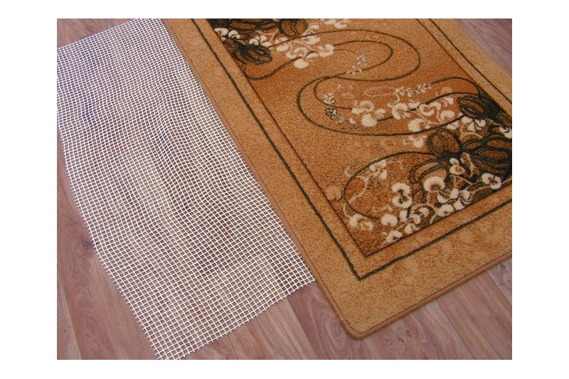 Protiskluzová podložka pod koberec