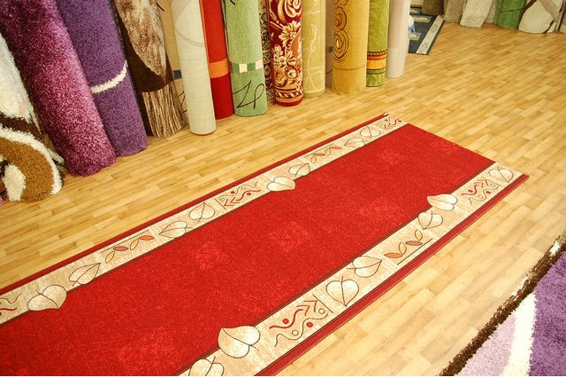 Protiskluzový běhoun LEANDRO bordo