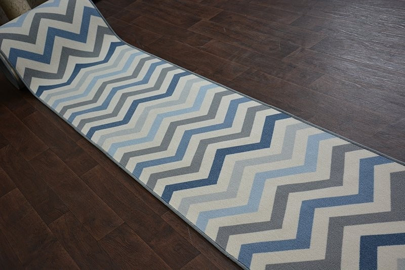 Protiskluzový běhoun SKY nebeský ZYGZAK