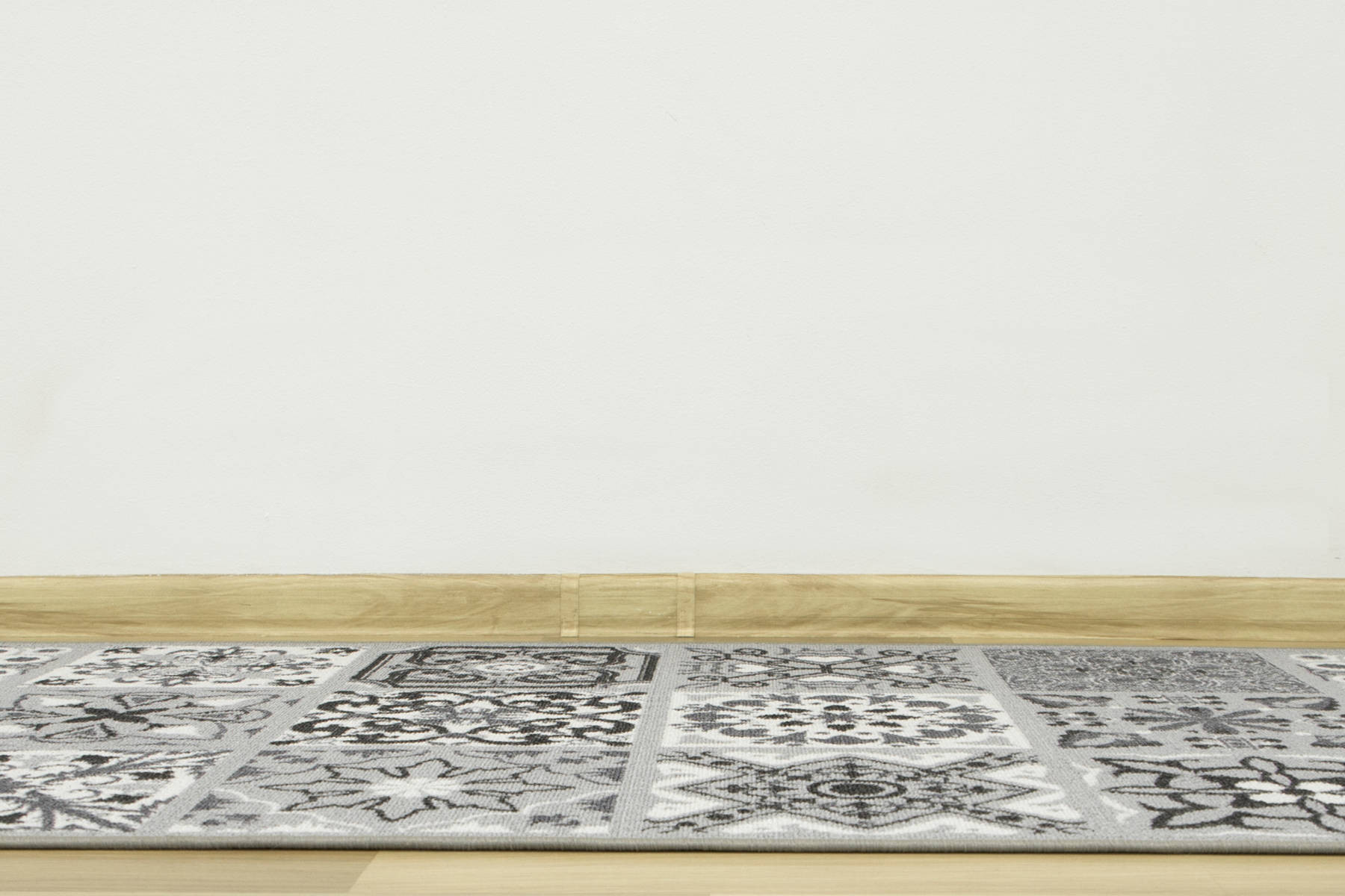 Protiskluzový koberec / běhoun Patchwork šedý