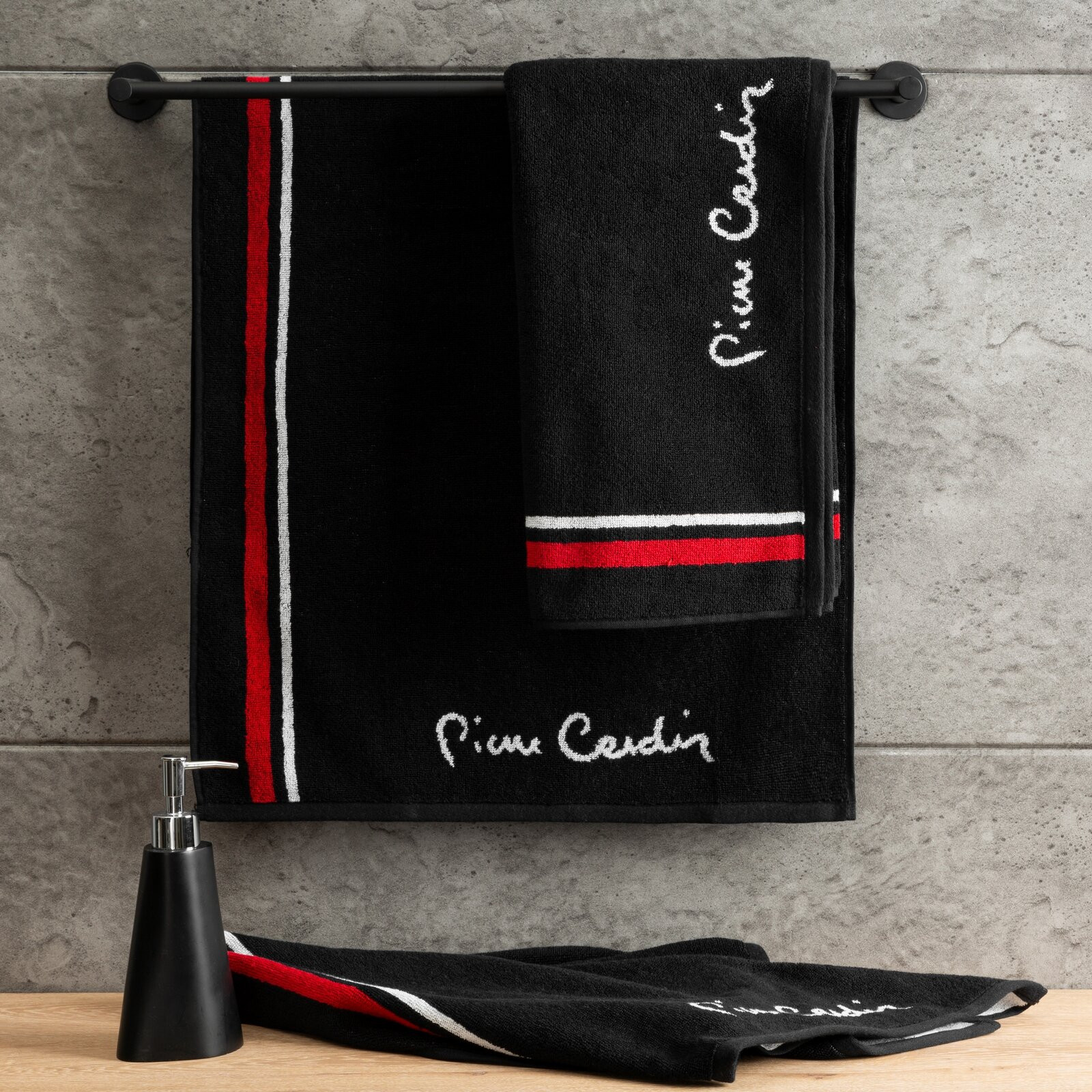 Ručník PIERRE CARDIN - DARIO černý
