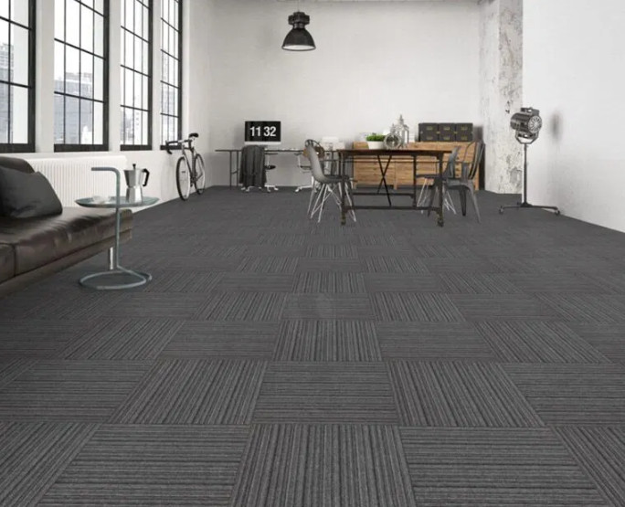 Kobercové čtverce Tampa Stripe 1575 šedé mix 50x50 cm