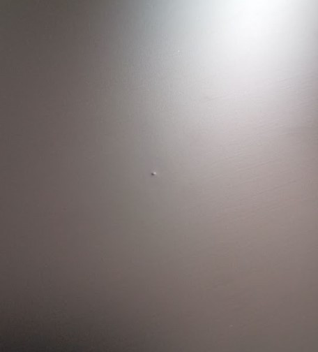 Kulatý stůl TODI 60 cm černý - drobné poškození