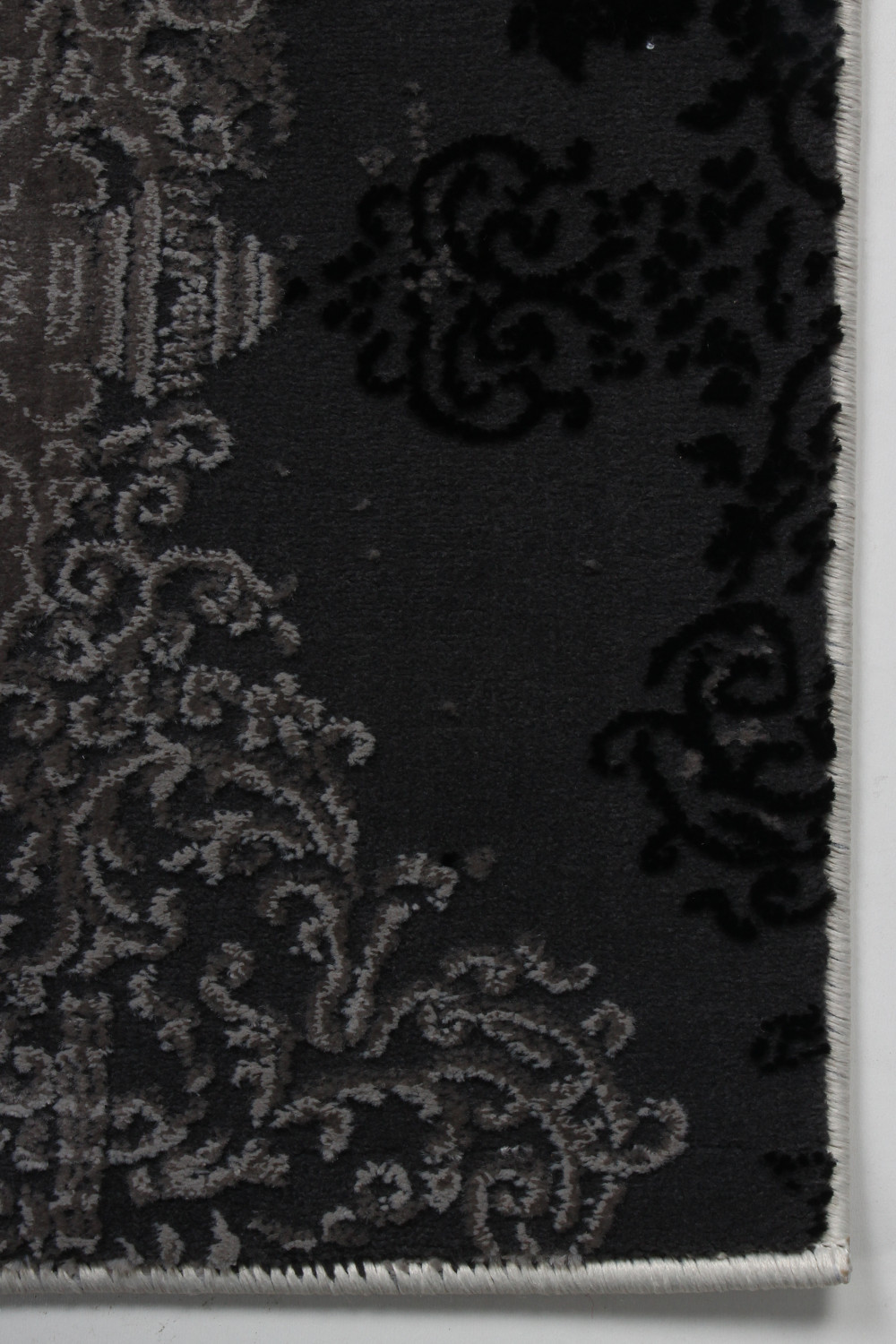 Koberec Tender 27237A černý / světle šedý VELVET