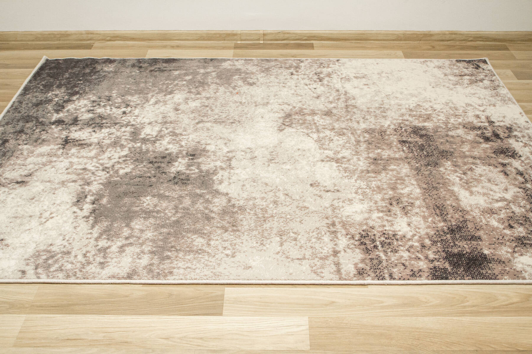 Koberec Dywilan Raw 10 Silver krémový / antracitový / fialový