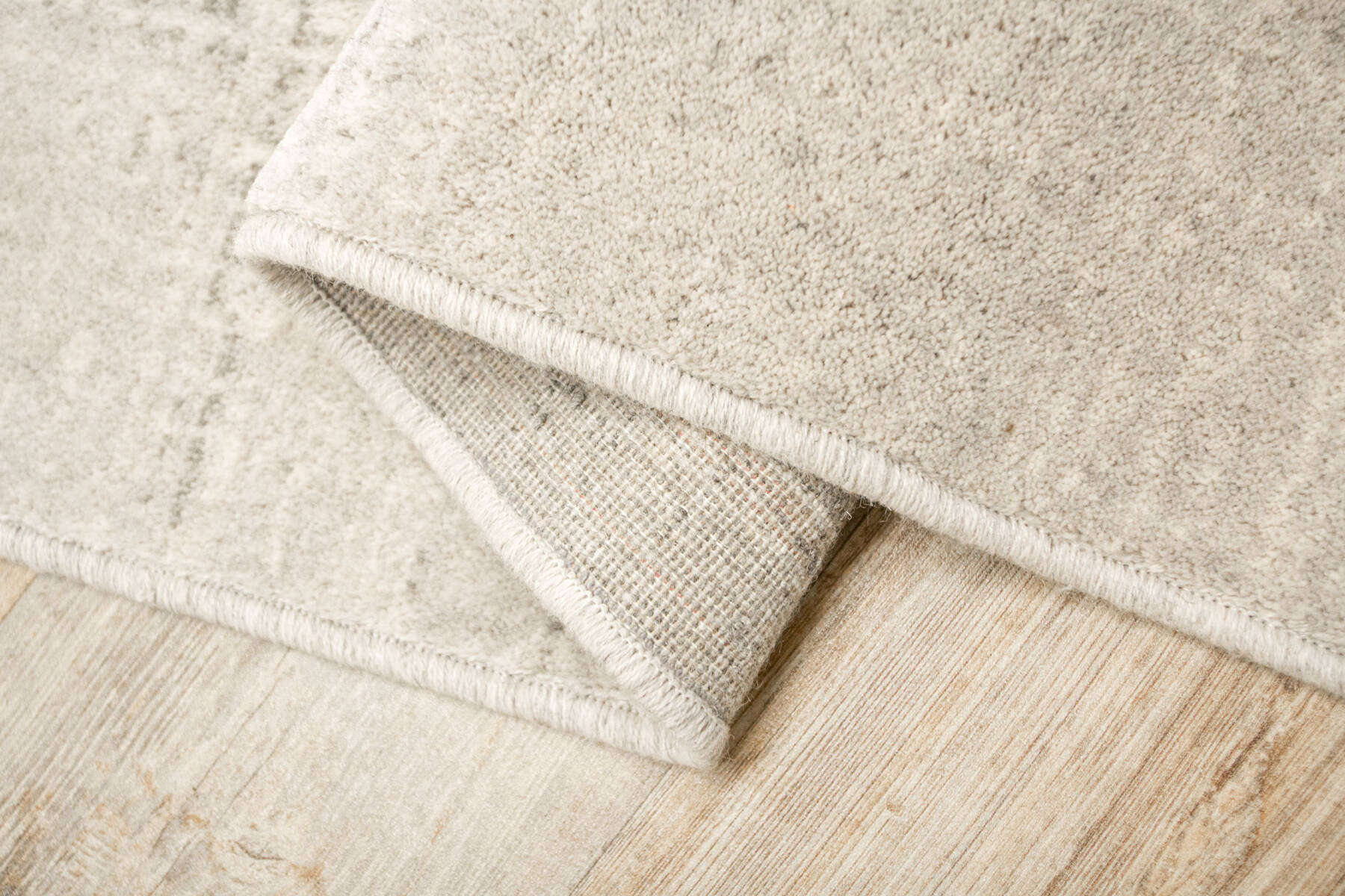 Koberec Isfahan-M Rite popelový / šedý / krémový