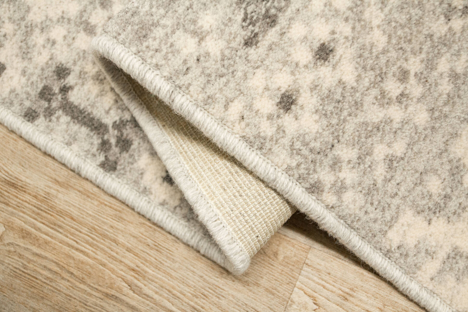 Koberec Tempo Natural-F Poncho Etno světle šedý