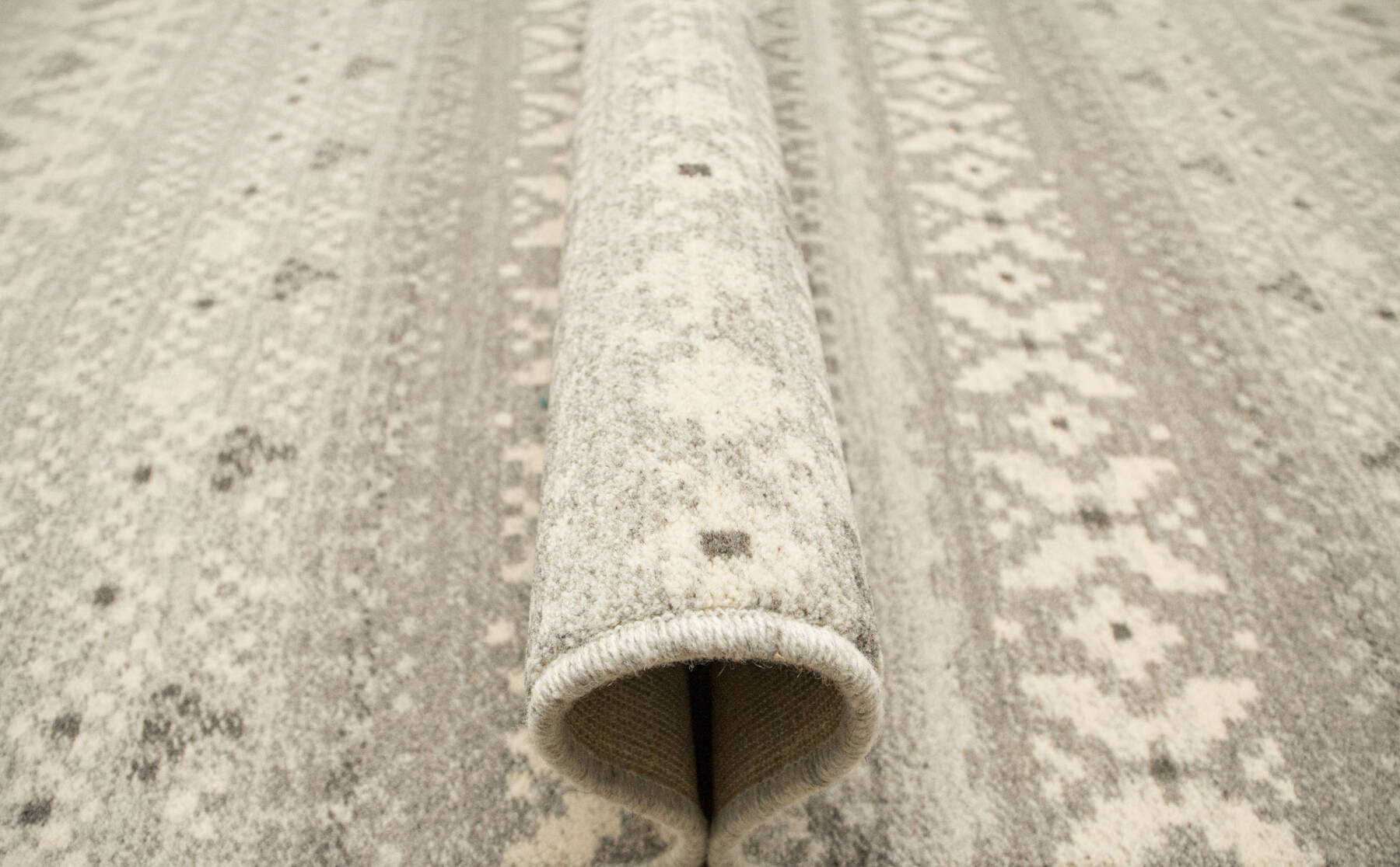 Koberec Tempo Natural-F Poncho Etno světle šedý