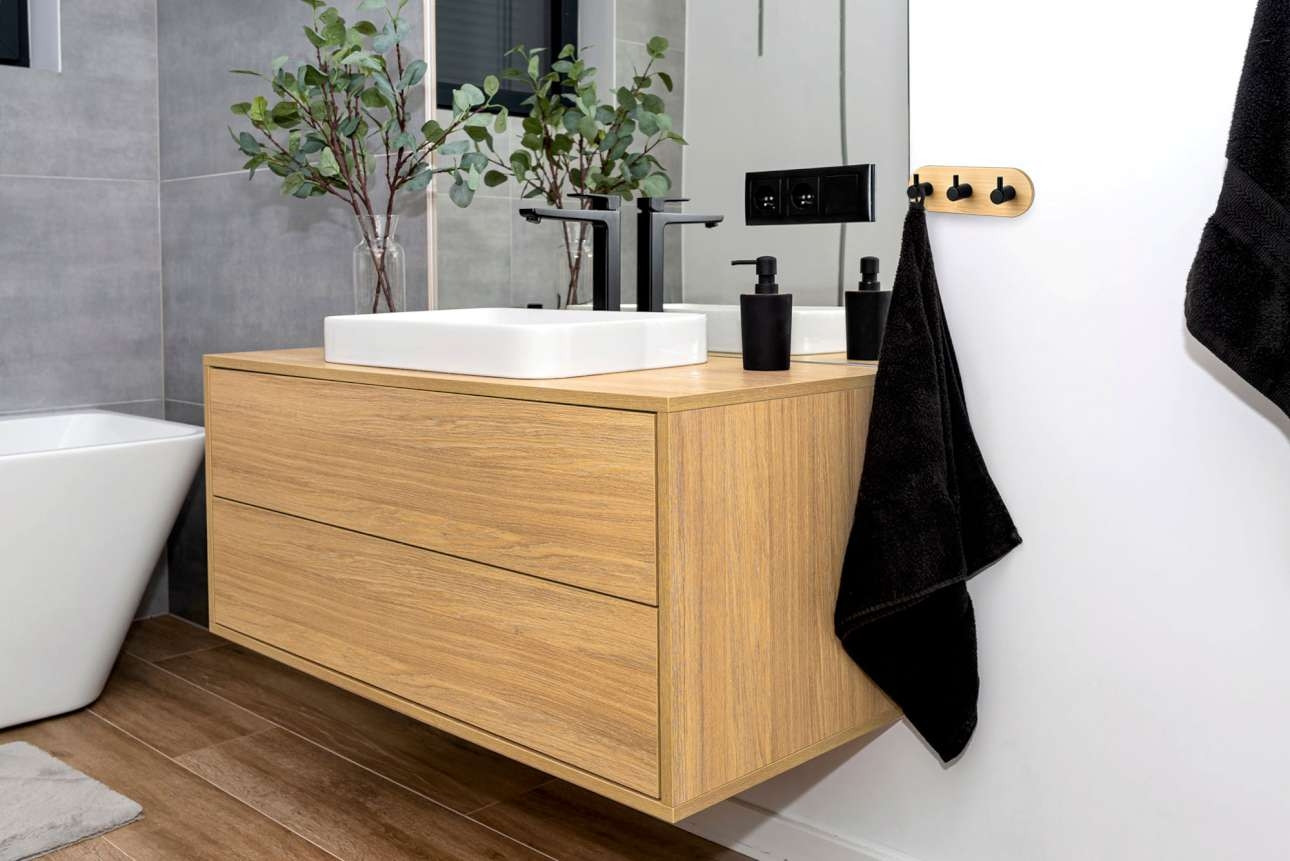 Koupelnový věšák KENDAR 3 háčky