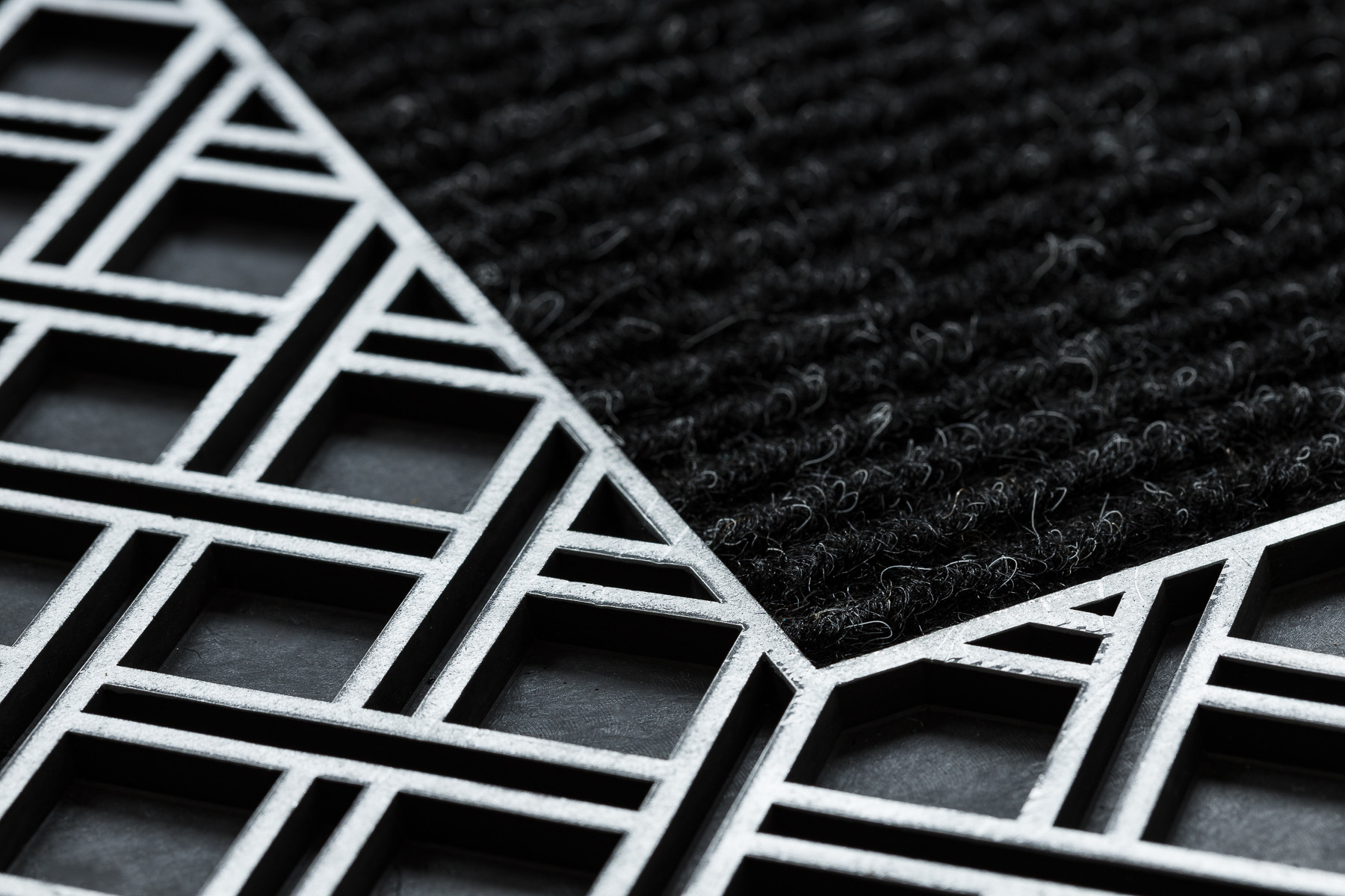 Rohožka BH 107 stříbrná