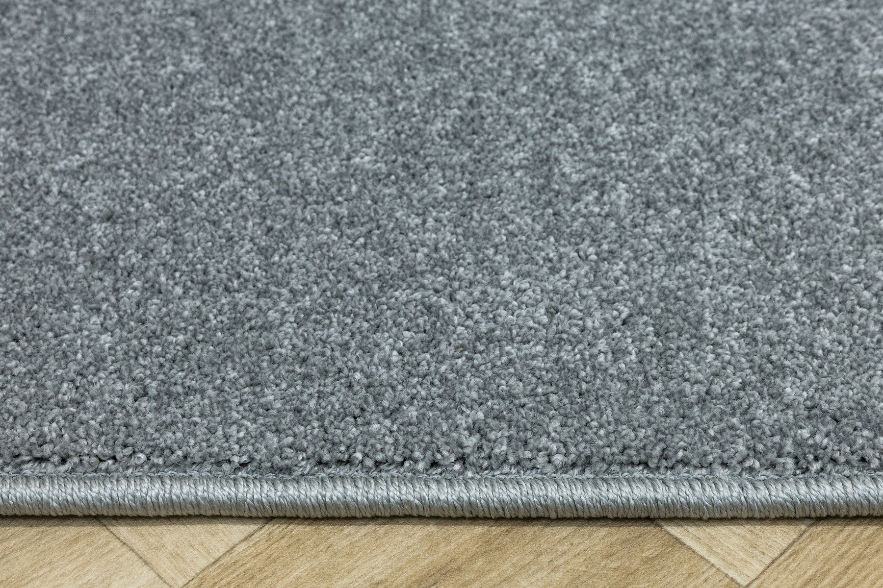 Metrážový koberec BRIGHTON 275 šedý