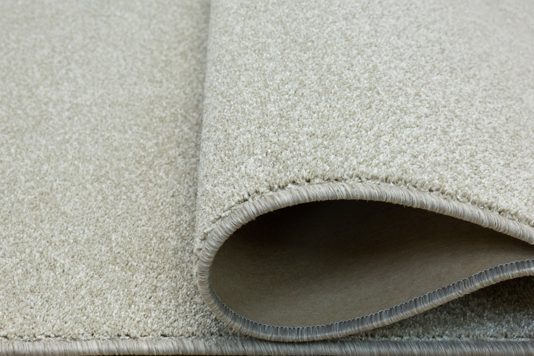 Metrážový koberec DOMINGO 172 béžový / krémový