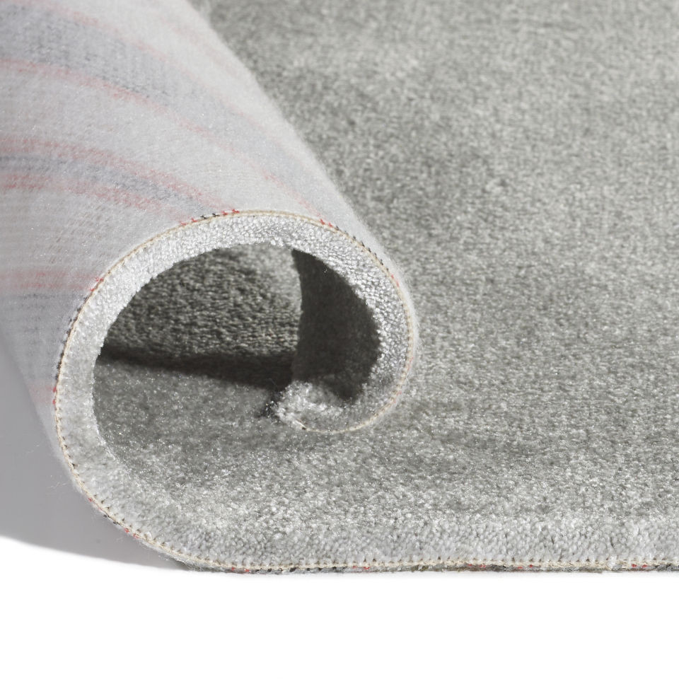 Metrážový koberec SEDUCTION šedý