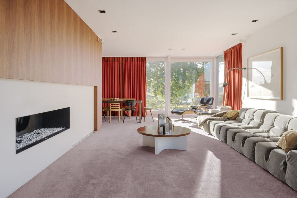 Metrážový koberec VARUNA fialový